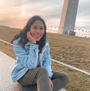 Meet your Posher, Dana